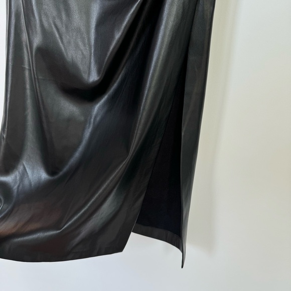 Zara Faux Leather Skirt - Picture 3 of 7